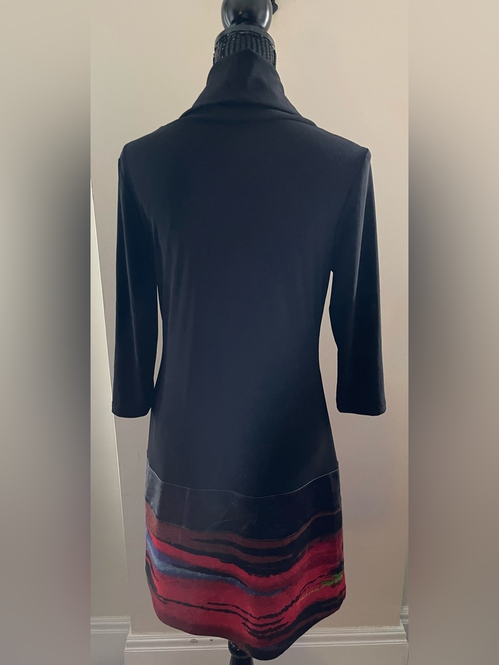 Joseph Ribkoff Black Dress Multicolor Hem Stripes Size 10 - Picture 5 of 13